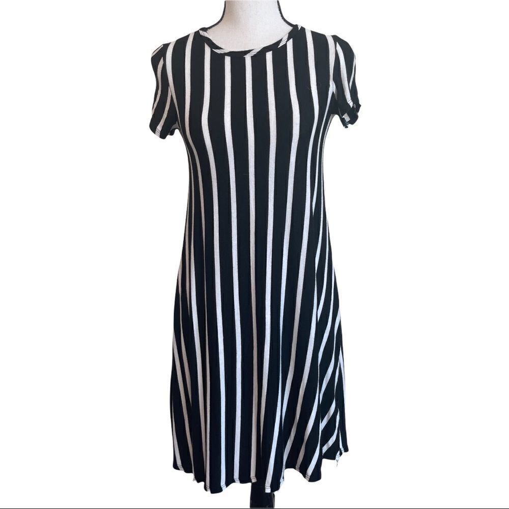 Pinc Black with White Vertical Striped‎ Knit Dress - Medium